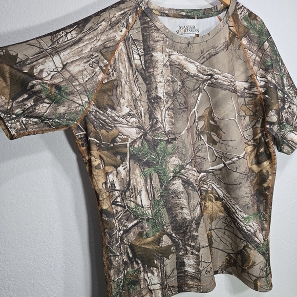 Master Sportsman XL Rugged Outdoor Gear Realtree Camouflage Shirt - Picture 2 of 4